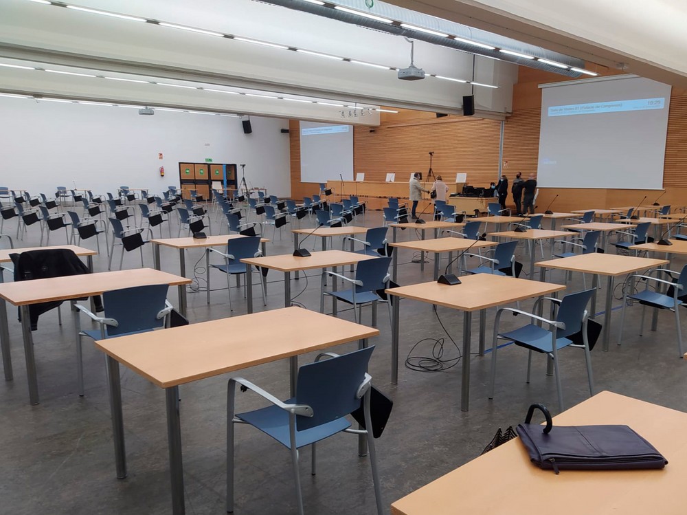 La magistrada suspende la reanudación del macrojuicio de la Operación Poniente por múltiples ausencias alegando positivos en COVID-19