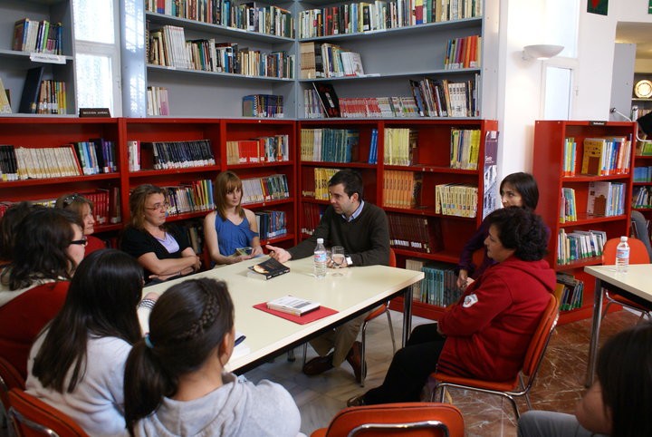 El Club de Lectura 'José Saramago' se reinventa para mantener encendida la llama lectora en tiempos de pandemia