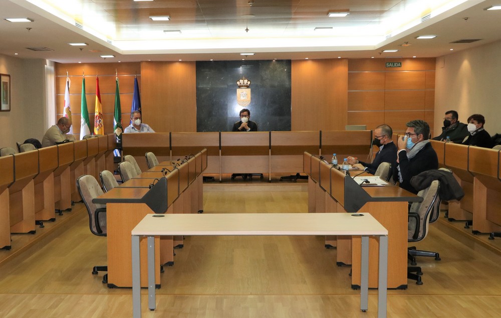 Góngora invita a la oposición a que “se sume al trabajo y al esfuerzo del gobierno municipal para alcanzar logros para El Ejido”  en respuesta al PSOE