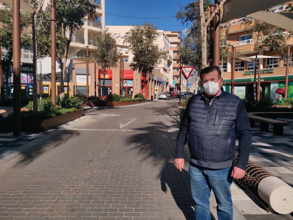 El PSOE de El Ejido lamenta la “falta de previsión” del Gobierno local tras admitir ahora que habrá que adoquinar de nuevo las calles de Ejido Centro