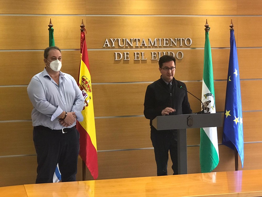 Góngora cierra la puerta a integrar en su equipo de Gobierno a ediles de VOX que abandonen el partido y a nuevas coaliciones