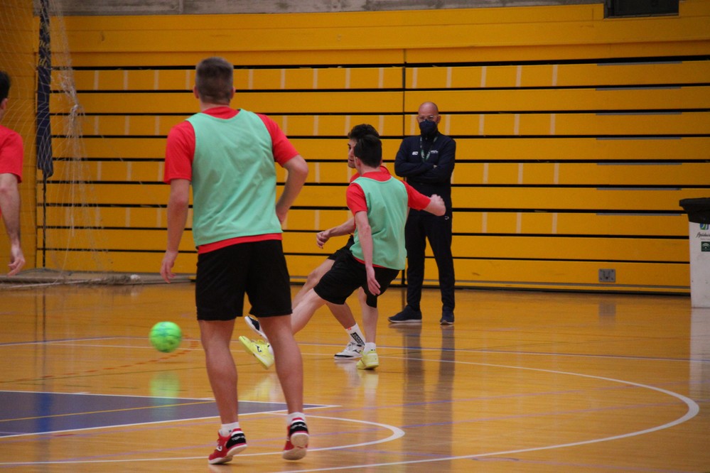 García Poveda asegura que si siguen fieles a su identidad pueden poner en aprietos a Full Energía Zaragoza