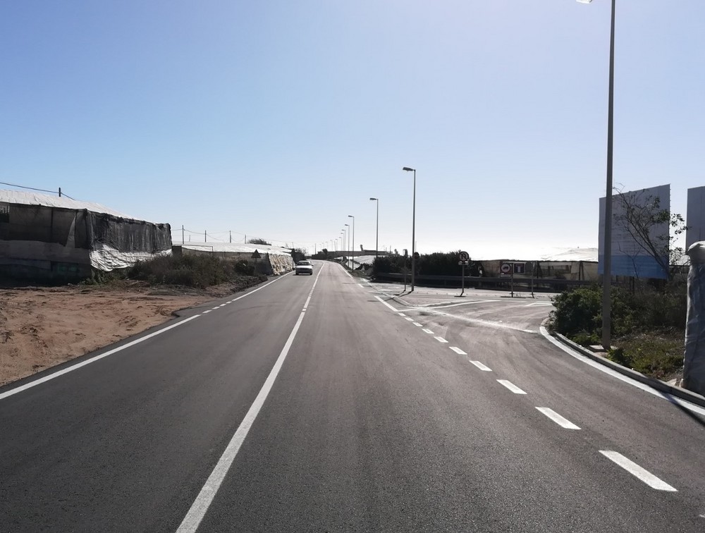 Diputación culmina las obras de mejora en la carretera que conecta Balerma y Balanegra