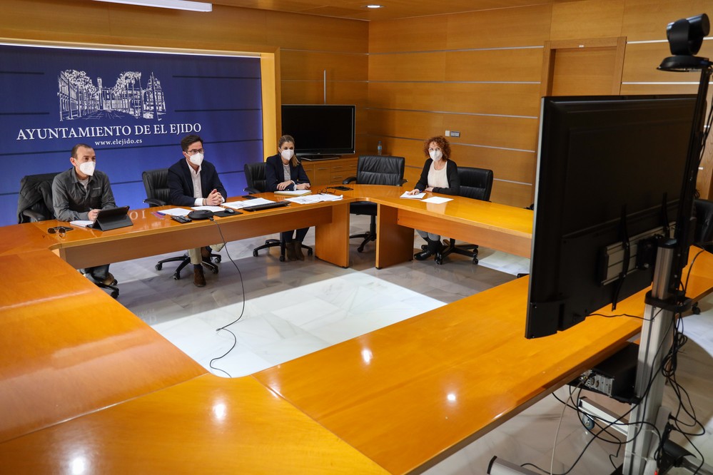 El Proyecto CaixaProinfancia logra mejorar la situación socioeducativa de 50 familias y 128 menores de El Ejido