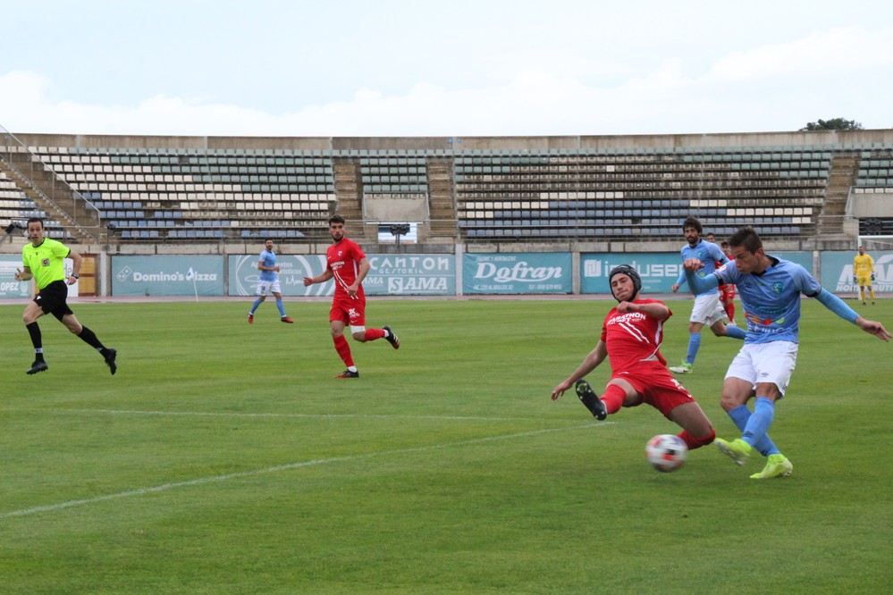El CD El Ejido quiso pero no pudo con el orden del Sevilla Atlético