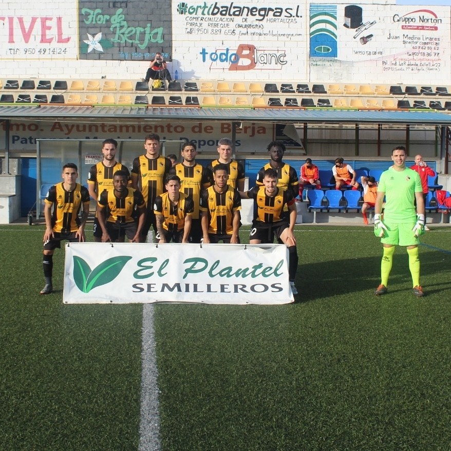 El Berja empata ante Churriana y mantiene la cuarta posición