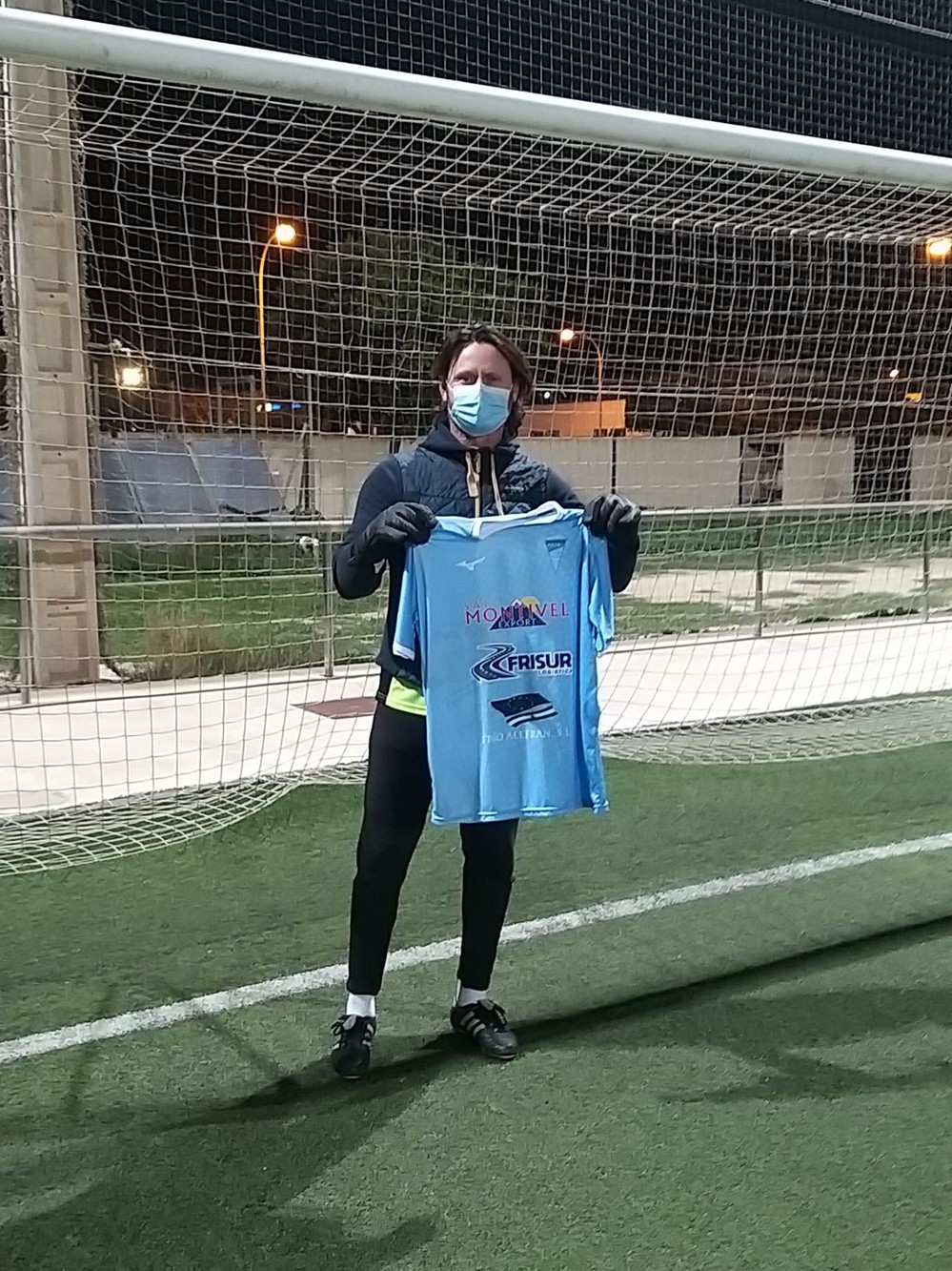 Juan Gómez se calza los guantes de nuevo en el Poli Ejido CF