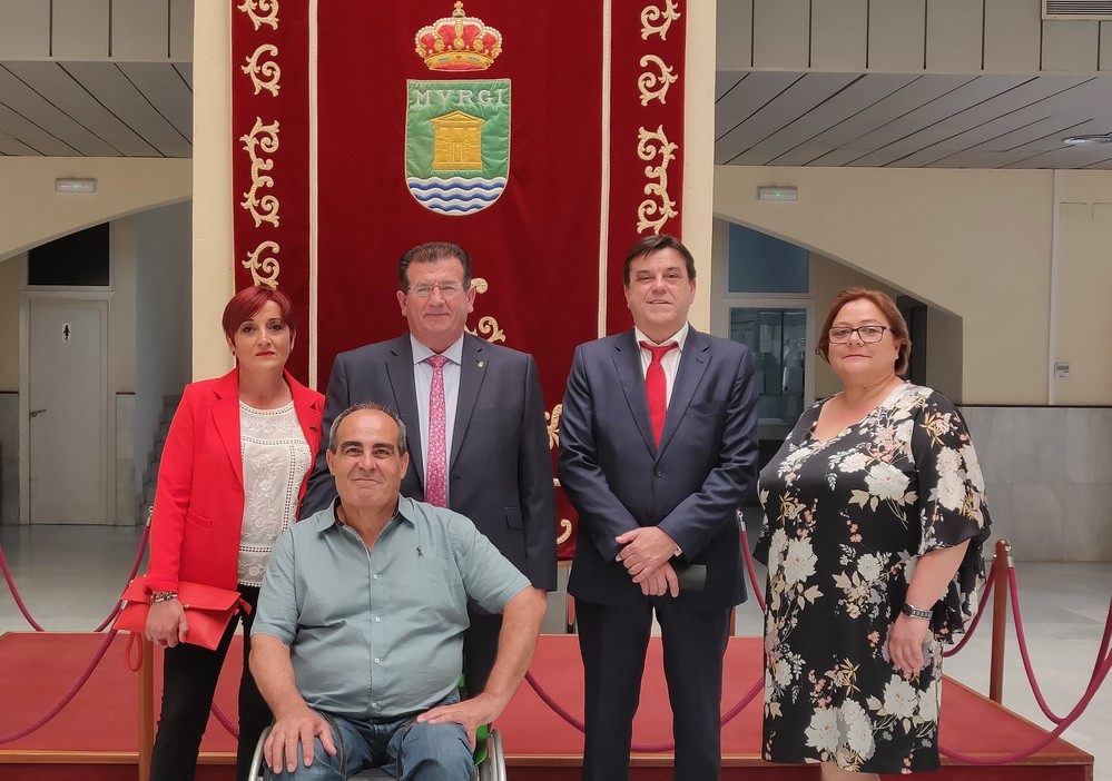 El Grupo Socialista abre una mesa de diálogo institucional permanente con el Gobierno local para contribuir a la gobernabilidad de El Ejido