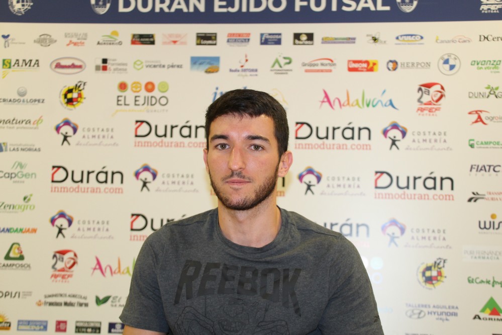 Nacho Caballero asegura que la afición va a ver este sábado a un equipo alegre que va a pelear hasta el último segundo