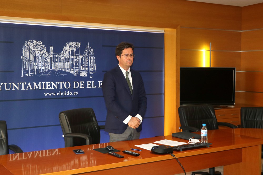 Unanimidad del Pleno para instar al Gobierno de España a que declare los tramos costeros de Balerma y Guardias Viejas en situación de regresión grave