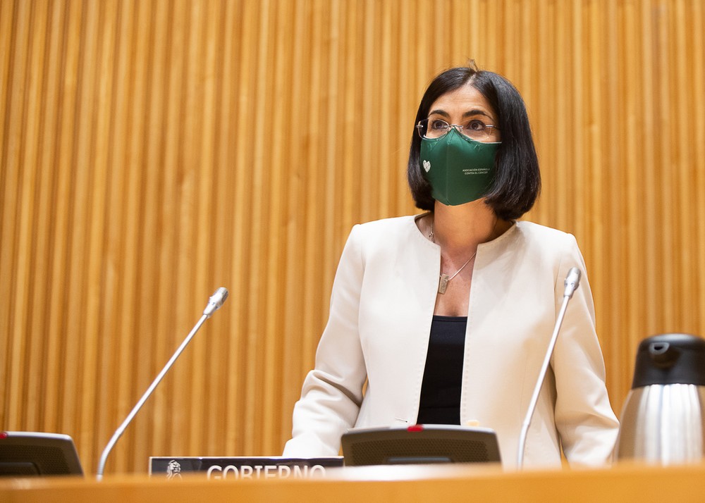 El Ministerio de Sanidad suspende a partir de hoy dos semanas la vacunación frente a la COVID-19 con AstraZeneca