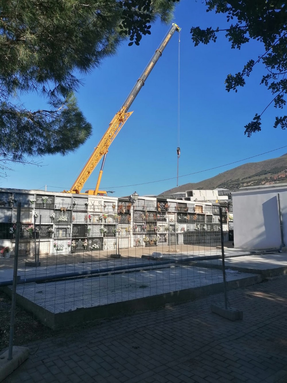 Las obras de ampliación del cementerio de Dalías marchan a buen ritmo