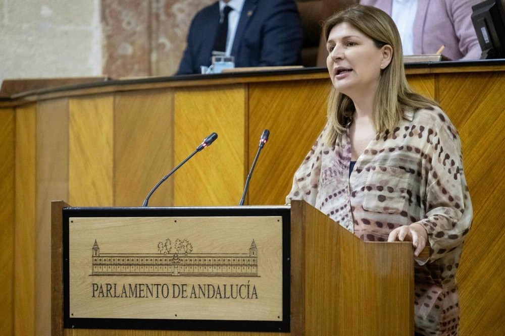 Espinosa: “Con Juanma Moreno hemos pasado del chabolismo educativo del PSOE a empezar a resolver el déficit en infraestructuras educativas de El Ejido”