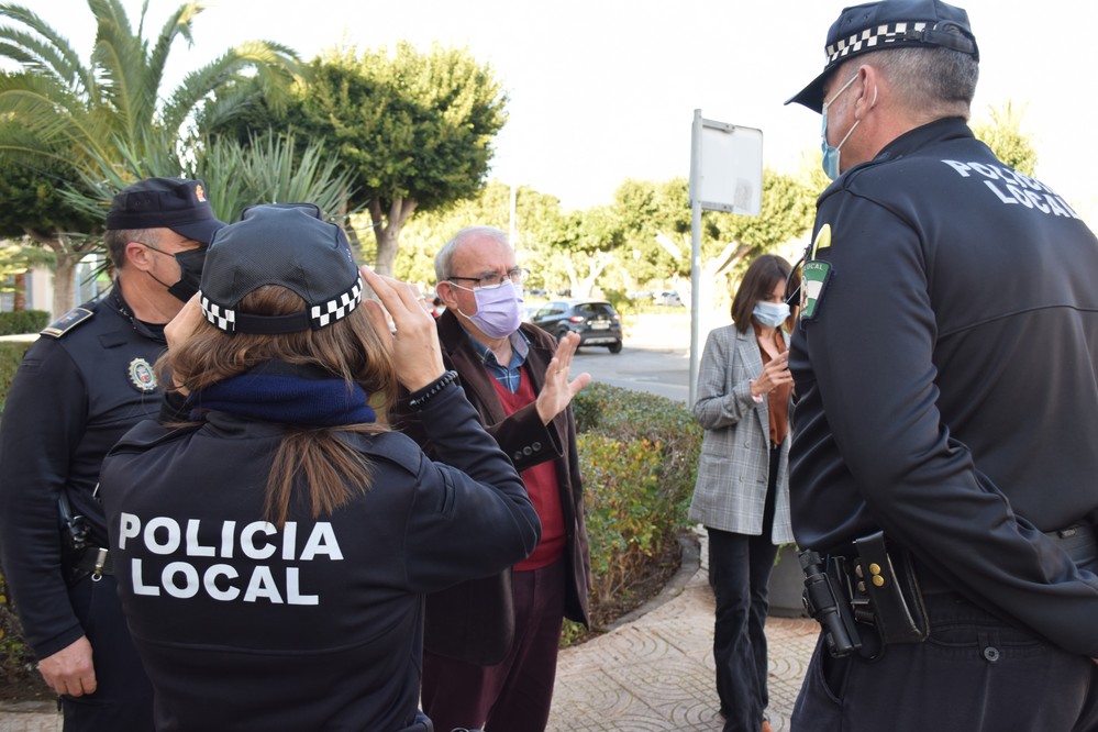 La Policía Local de Vícar evita dos robos este fin de semana y detiene a los autores