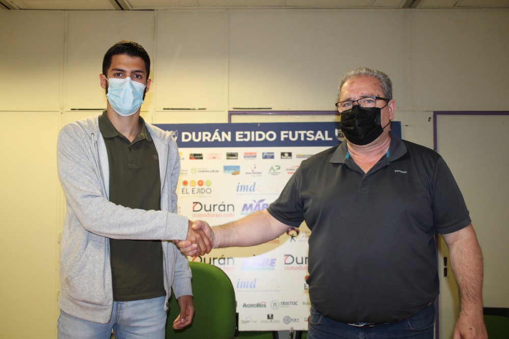 Jesús Gómez seguirá un año más en el CD El Ejido Futsal