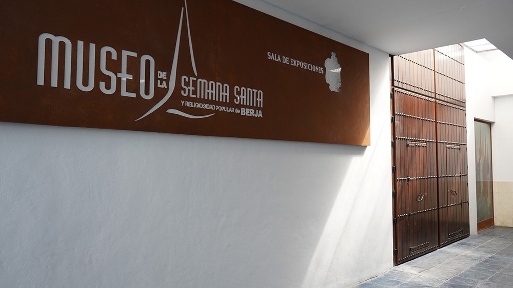 Berja mantiene abierto durante Semana Santa su Museo y la exposición El Sagrado Cortejo