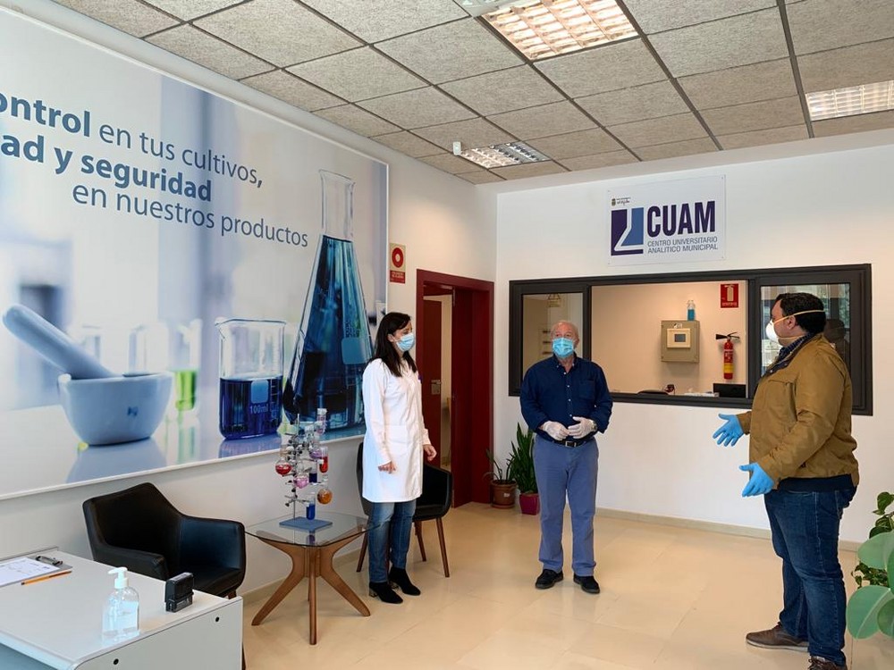 El CUAM trabaja a pleno rendimiento para garantizar la calidad, trazabilidad y seguridad alimentaria de las frutas y hortalizas ejidenses