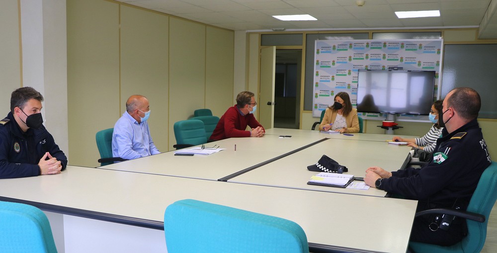 Ayuntamiento de El Ejido y Policía Local analizan las nuevas medidas preventivas frente al COVID-19 interpuestas por el Gobierno autonómico