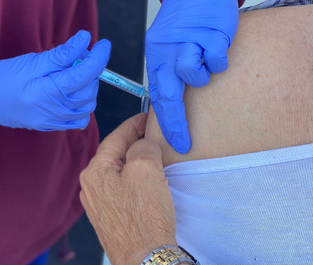 Andalucía comienza a vacunar con Janssen a las personas de 70 años