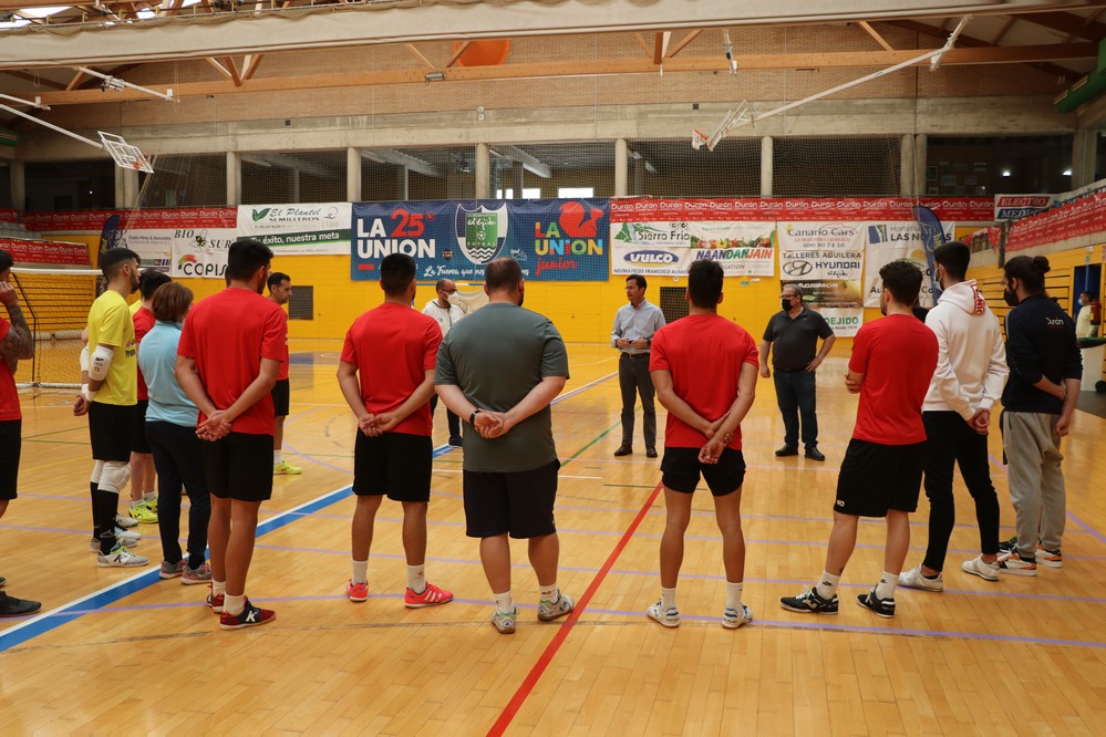 El alcalde desea suerte al CD El Ejido Futsal de cara el Play Off de ascenso a primera división