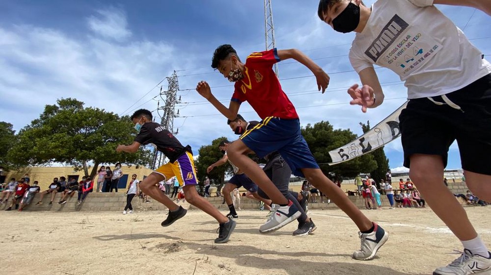El CEIP La Venta Del Viso de La Mojonera celebra su primer Cross solidario