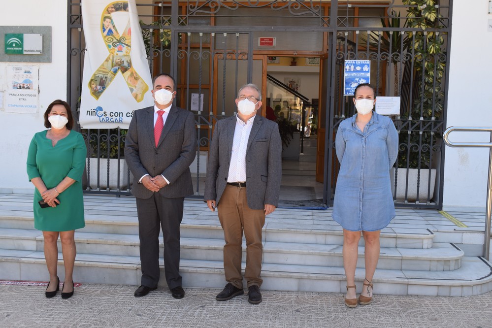 Vícar facilitará el acceso a actividades deportivas, culturales y de ocio a menores tutelados por la Junta