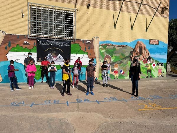 La Antorcha de la Letras continúa con su recorrido por los centros educativos de Vícar