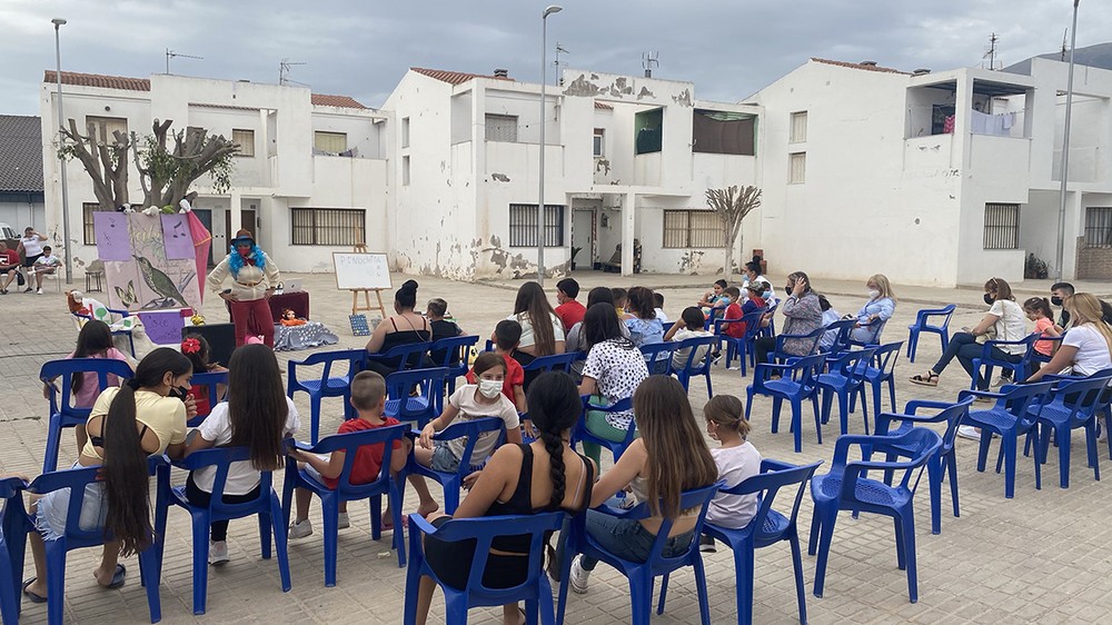 El teatro musical educativo se acerca a los barrios de Berja