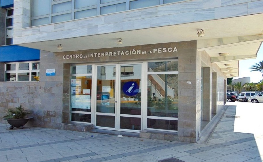 El Ayuntamiento de Adra trabaja en la implantación de las TIC en los recursos e instalaciones turísticas municipales