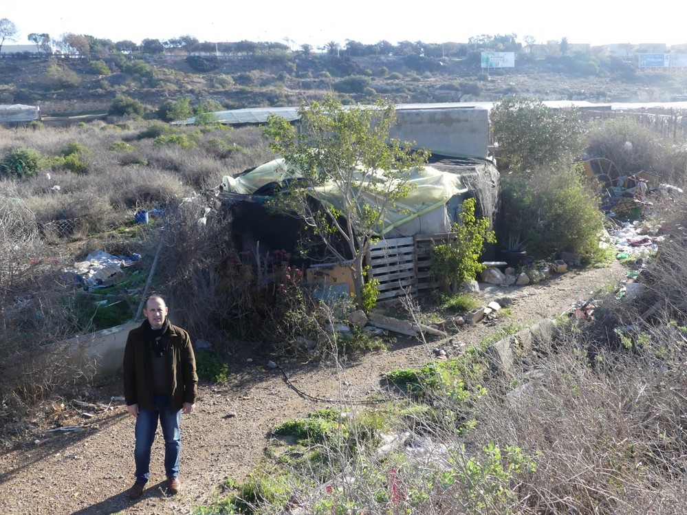 Vargas: “El Ayuntamiento tiene que asumir responsabilidades y acabar con los asentamientos chabolistas del municipio y sus núcleos”