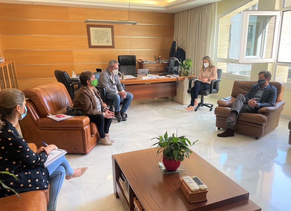 El alcalde de El Ejido conoce el proyecto de El Timón sobre espacios accesibles e inclusivos