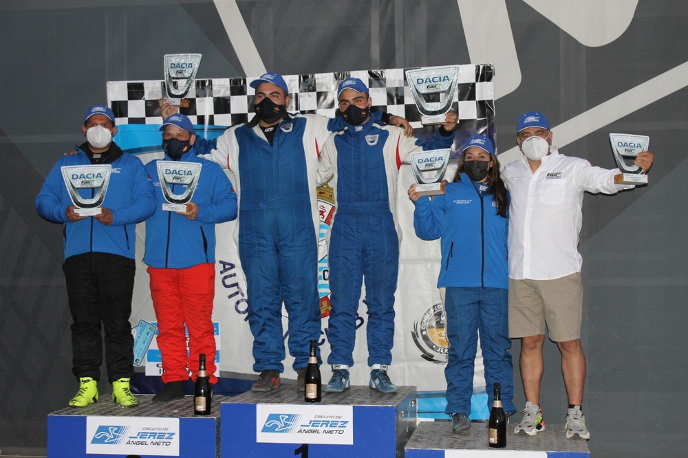 Victoria de los hermanos Cruz en el Rallye de Jerez dentro de la Copa Dacia