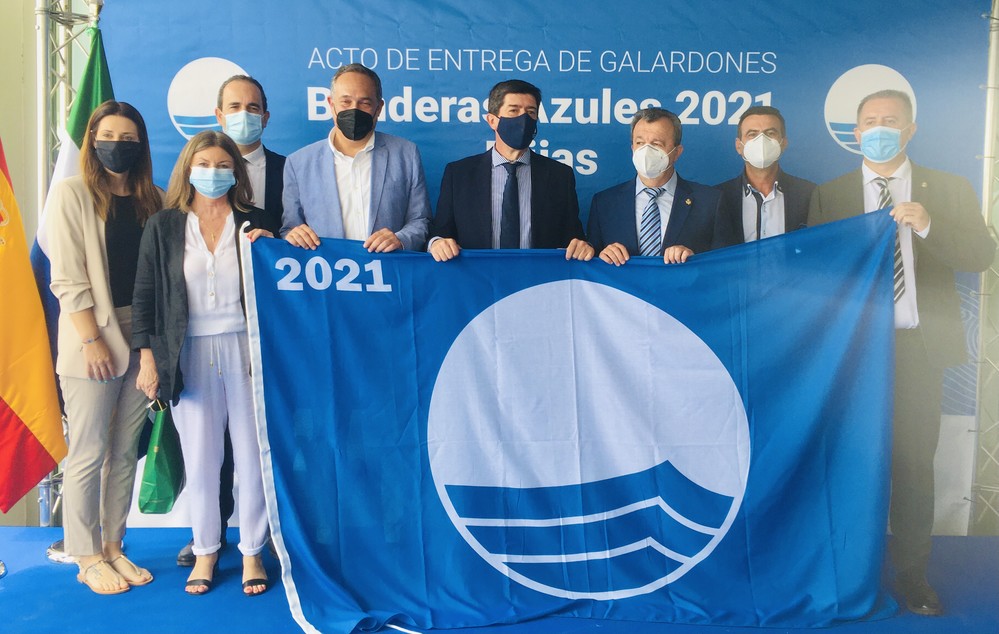 El Ejido recoge las cuatro Banderas Azules concedidas a sus playas en 2021