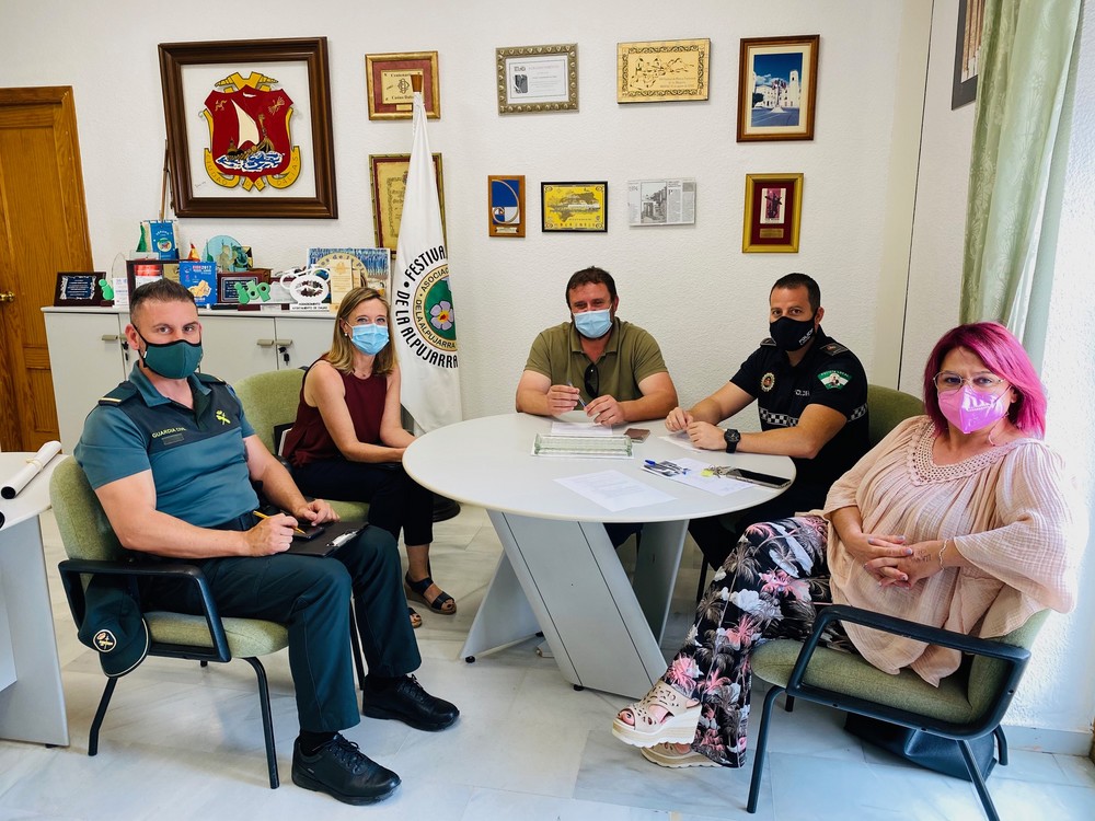 Dalías mantiene una reunión con la Dirección General de Violencia de Género para analizar las novedades del sistema Viogen