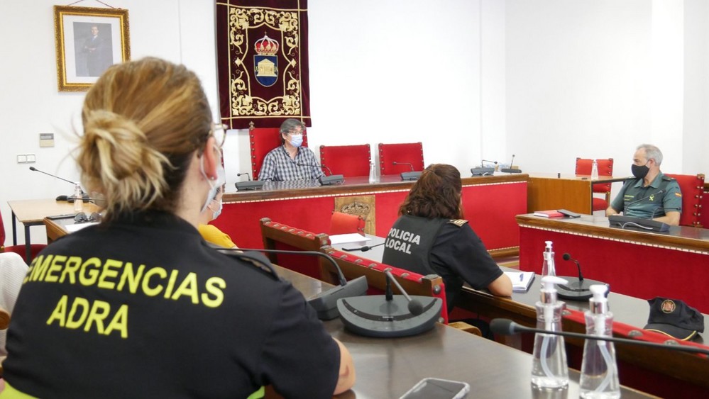 Un San Juan sin hogueras en Adra para seguir protegiendo a la ciudadanía del contagio por COVID-19