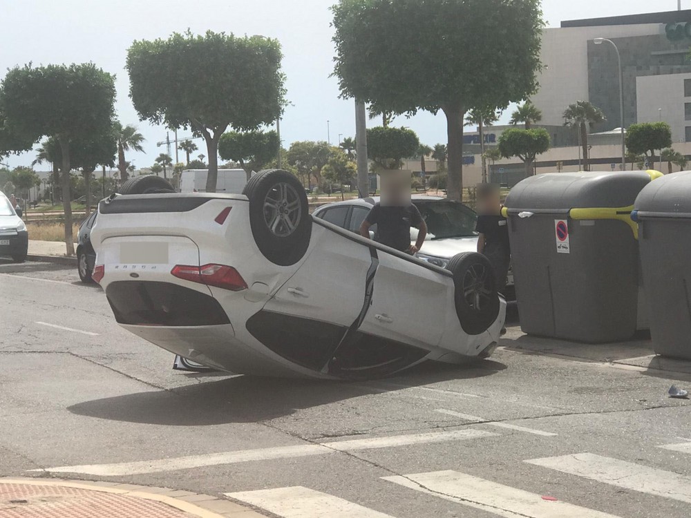 Aparatoso accidente en Santo Domingo