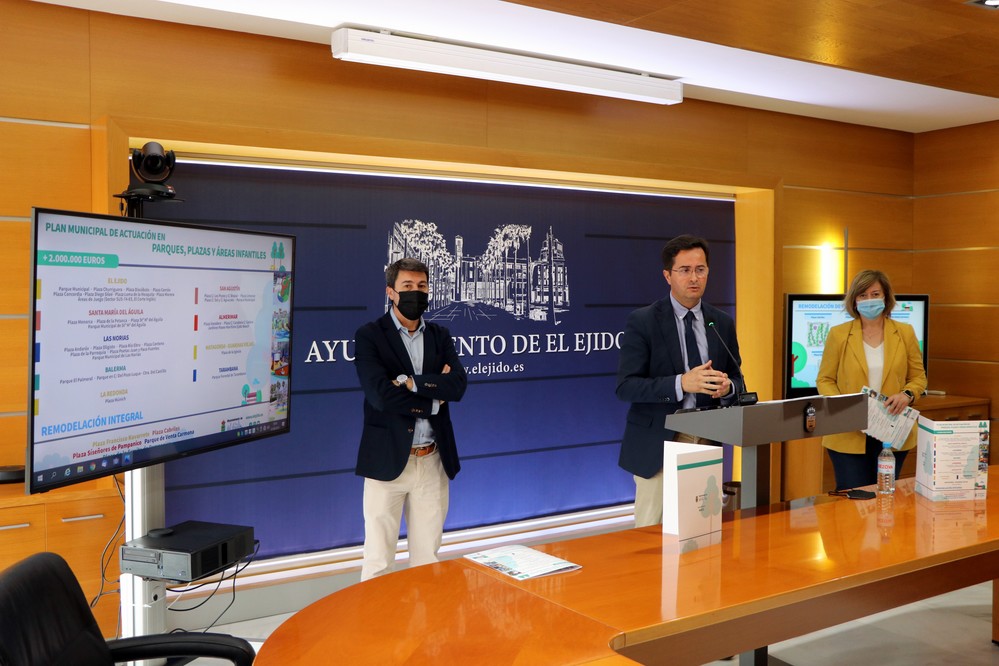 El Ayuntamiento de El Ejido invertirá 250.000 euros en la remodelación integral de la Plaza Francisco Navarrete