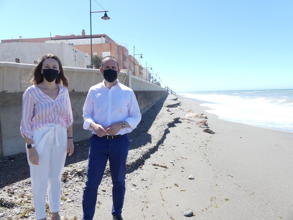 Vargas: “Exigimos una actuación urgente y definitiva para la playa urbana de Balerma y Guardias Viejas que han vuelto a desaparecer tras el último temporal de lluvia y viento