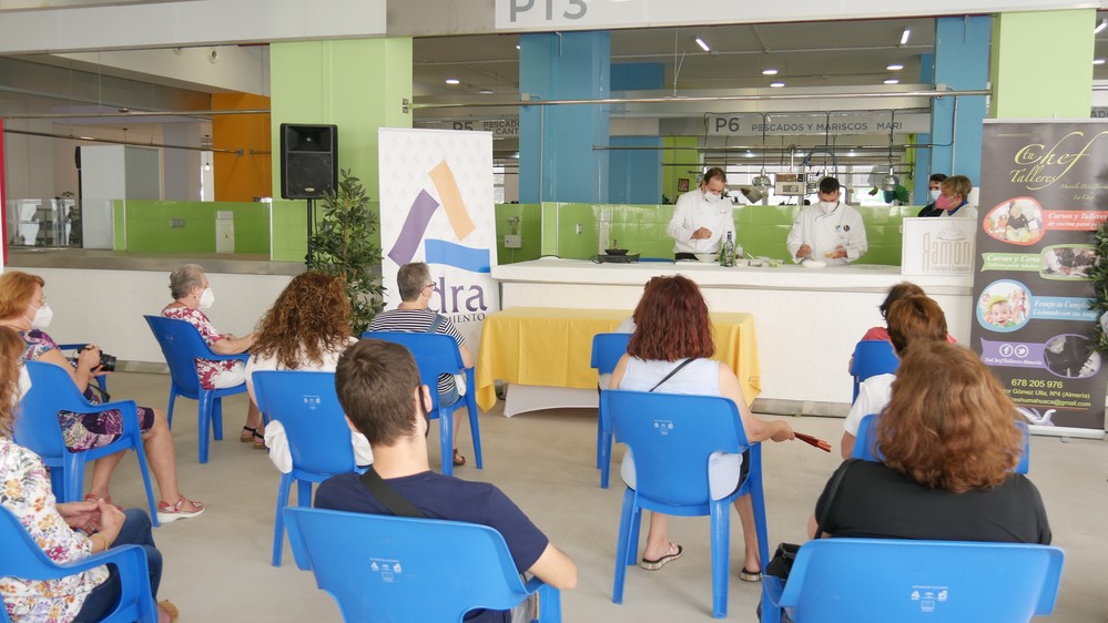 El Ayuntamiento de Adra celebra un showcooking para poner en valor uno de sus grandes patrimonios: la gastronomía
