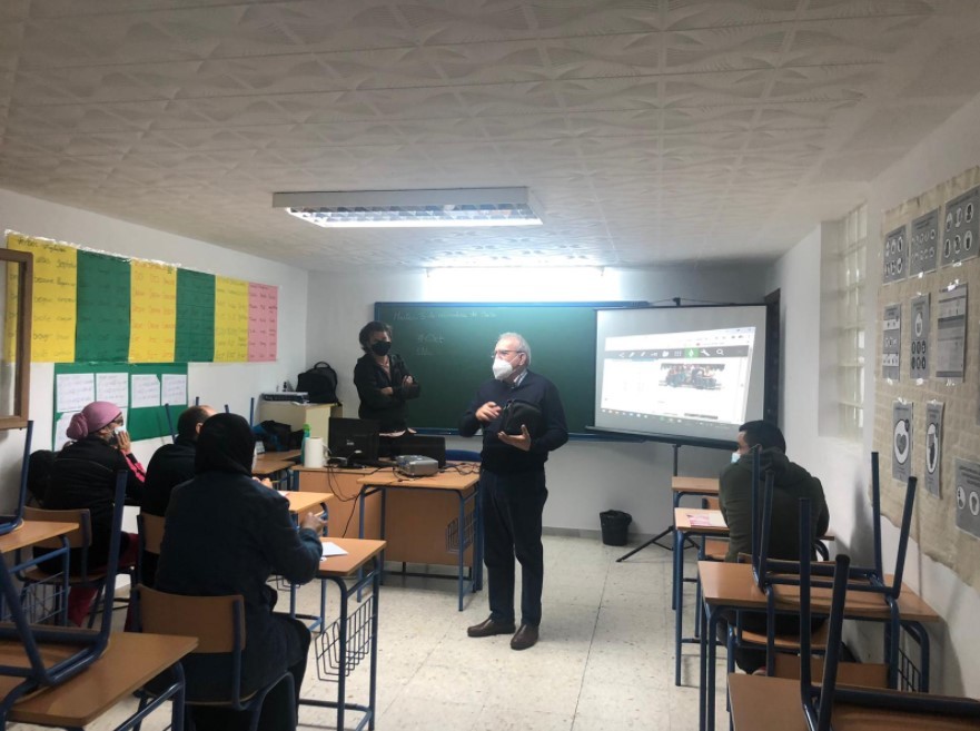 Últimos días para matricularse en los centros de educación de adultos de Vícar