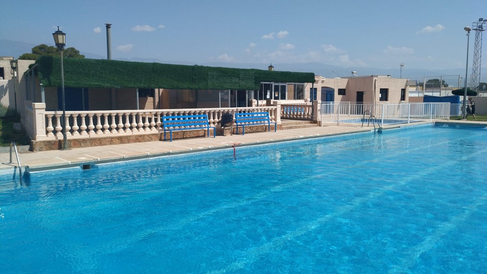 La Mojonera instala cámaras de seguridad en el recinto de la piscina y estudia extenderlas a otros espacios públicos