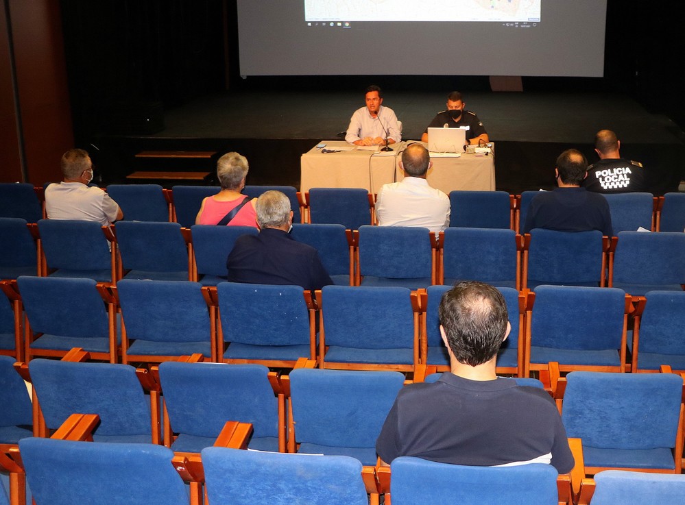 Ayuntamiento y Policía Local se reúnen con Asociaciones y Juntas Locales para analizar el proyecto de instalación de cámaras de videovigilancia y seguridad en el municipio