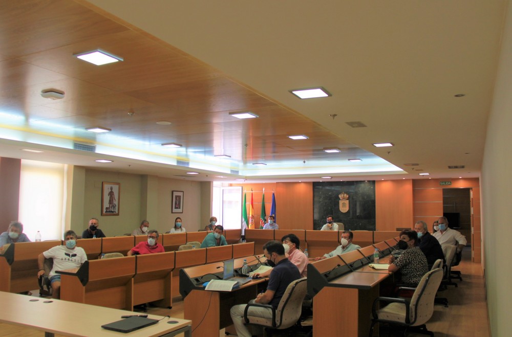 El PSOE de El Ejido propicia un encuentro entre  Ayuntamiento, Costas y vecinos de Balerma y Guardias Viejas para abordar sus dudas ante el estudio ‘Estrategia para la Protección de la Costa’