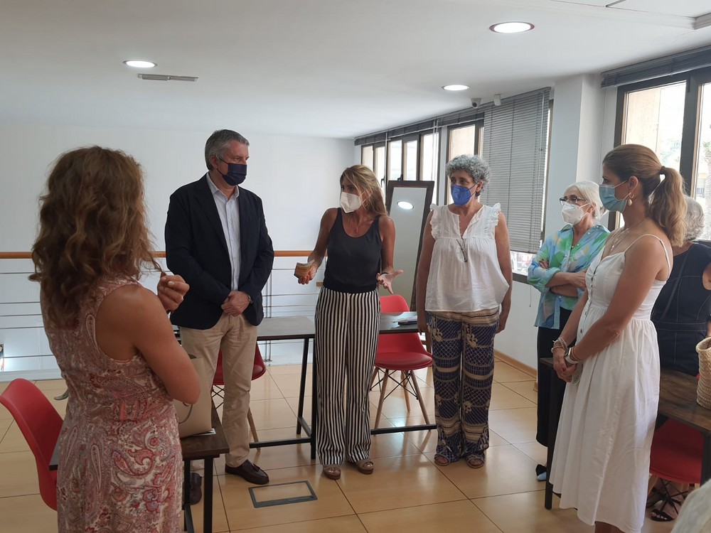 La Junta concede una subvención a Afammer para ayudar a mujeres embarazadas en situación de vulnerabilidad