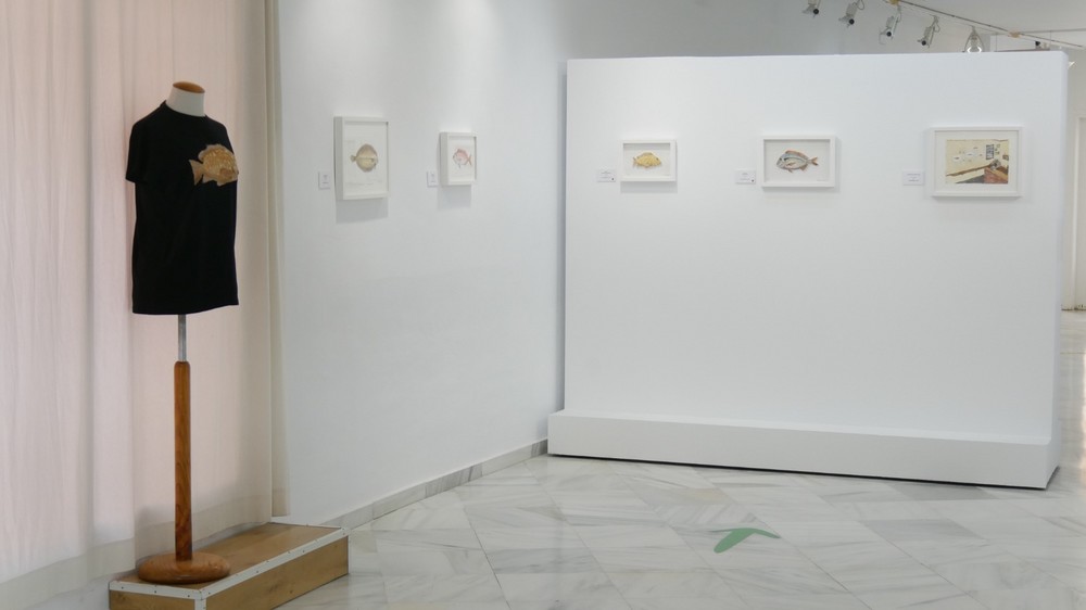 Inaugurada la exposición ‘Bajo el mar de la costa abderitana’ de la artista local Eva Navarro Lara