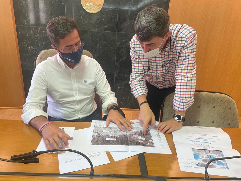 Salen a contratación las obras de instalación de césped artificial y equipamiento deportivo en los campos de fútbol de Las Norias, Santa María del Águila y el anexo de Santo Domingo