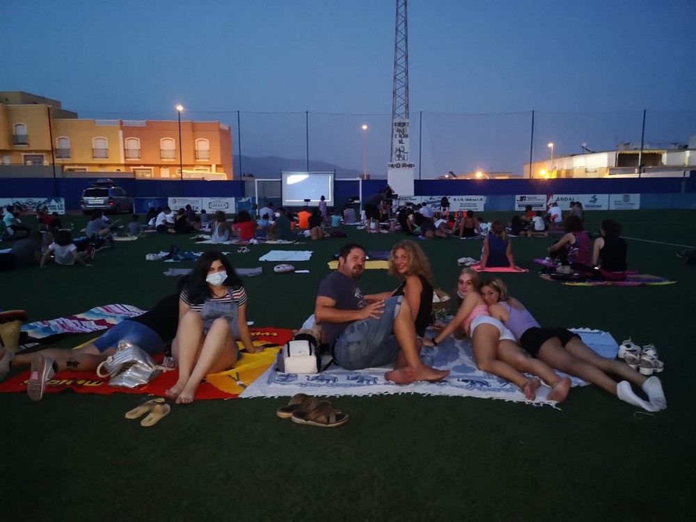 Casi 200 abderitanos aprenden a observar e identificar las estrellas en la jornada astronómica #Cúpula2021