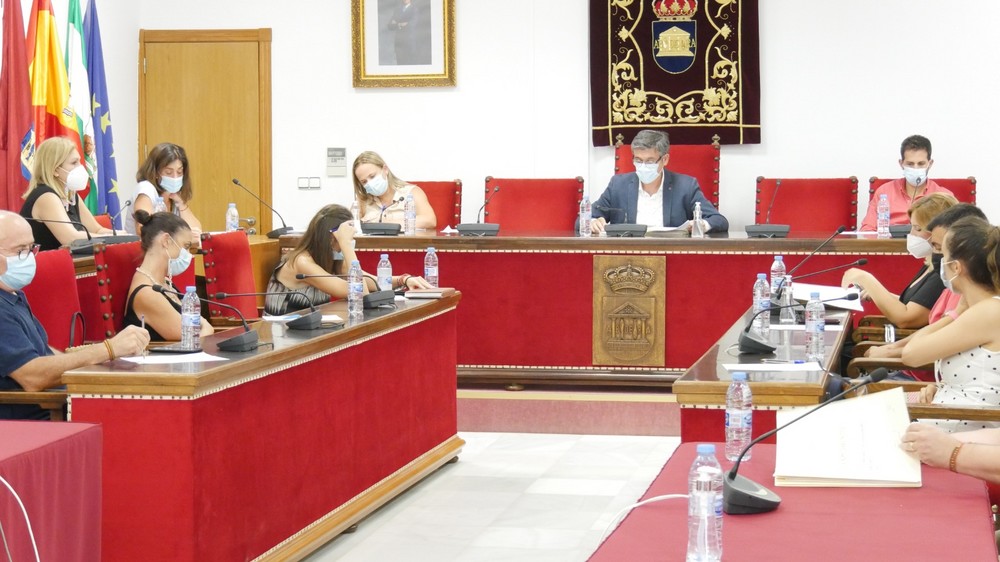 A concurso seis puestos de restauración y cuatro para venta de productos de alimentación en el Mercado de Adra