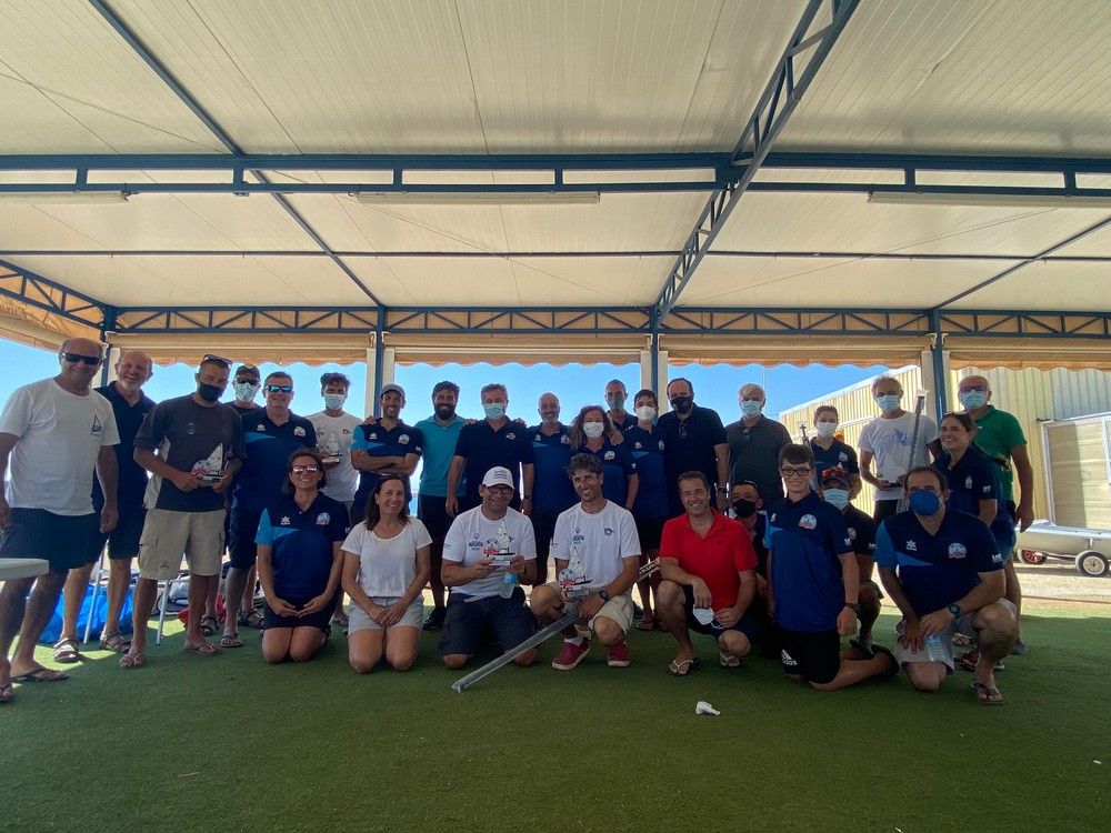 Almerimar acogió el Trofeo Vintage para la Clase Laser con la participación de regatistas de toda España