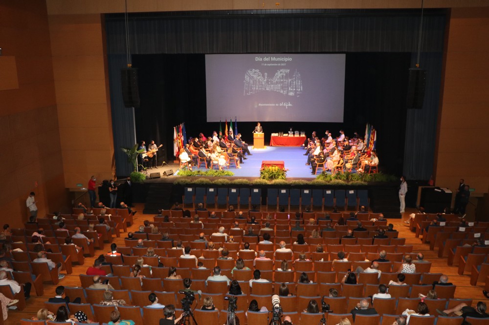 El Ejido recupera la celebración del Día del Municipio con un homenaje a las instituciones y colectivos que han contribuido a la lucha contra el COVID